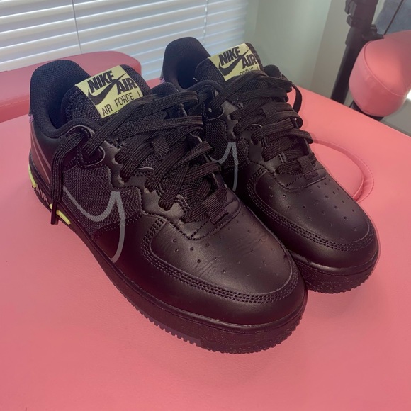 Air Force 1 React Black Violet Star Barely Volt - Picture 1 of 4